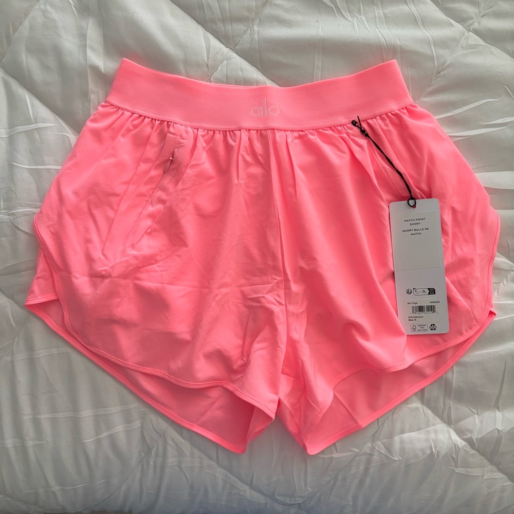 NEW Pink Alo Yoga Match Point Short - Picture 2 of 7